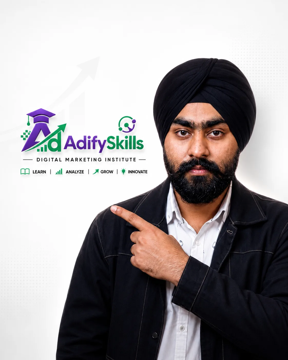 Digital marketing trainer in Faridabad teaching a live campaign session